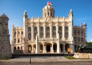 Museo de la Revolución Cubana. Cosas que ver y hacer en La Habana. Agencia de viajes CubaNeo Travel
