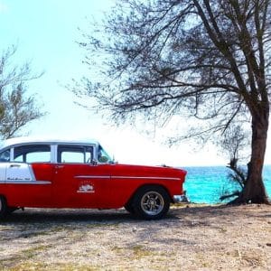Rondreis per oldtimer met chauffeur Snorkelen in de Varkensbaai Cuba natuur