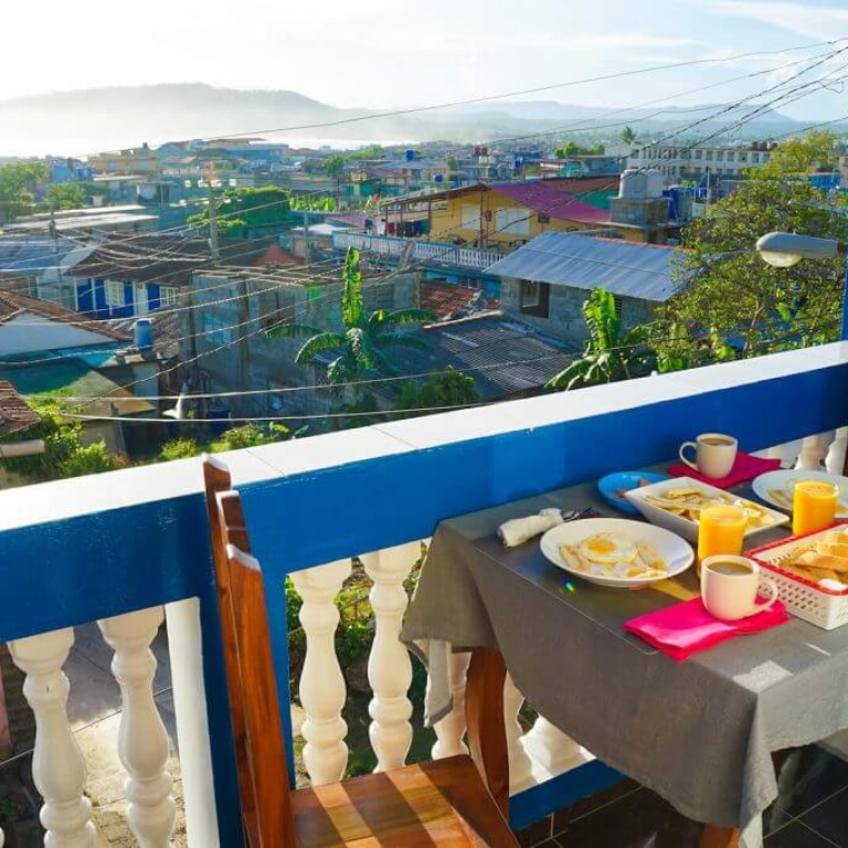 Desayuno en casa particular CubaNeo Travel. Agencia de viajes a Cuba