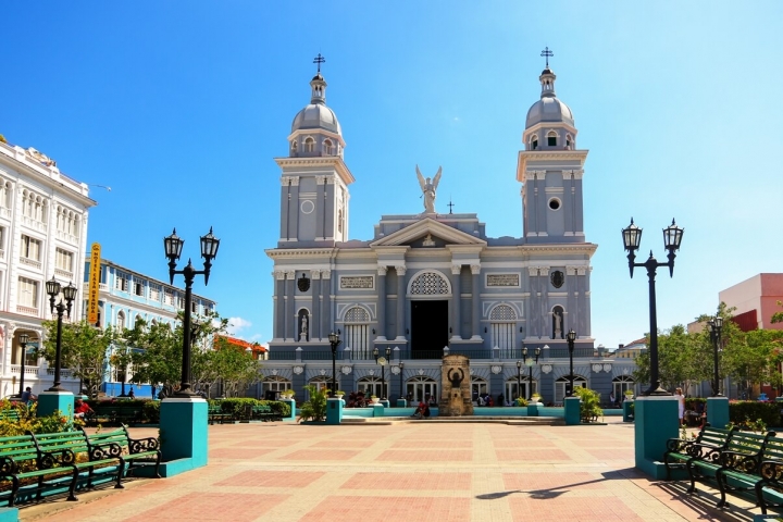 Lugares y destinos para visitar en Cuba Parque Cespedes Santiago de Cuba Lugares y destinos para visitar en Cuba Parque Cespedes Santiago de Cuba