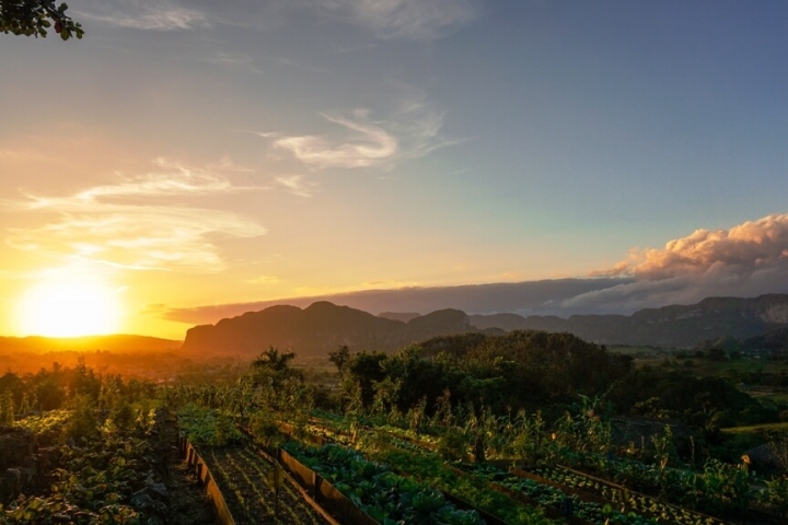 Zonsopkomst Reizen naar Cuba Zonsopkomst Reizen naar Cuba